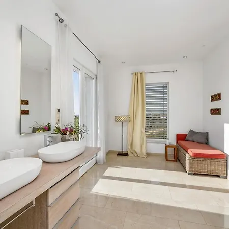 Villa Casa Do Amendoal By *